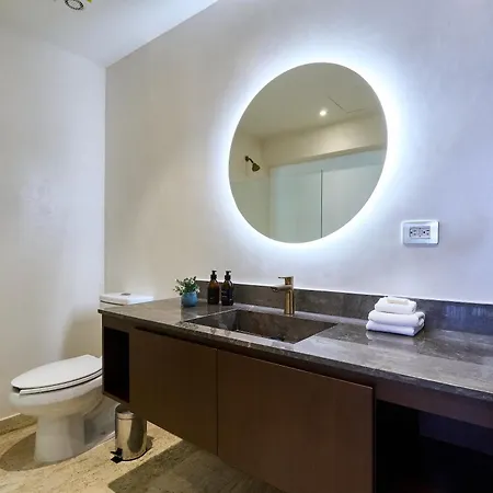 Apartment Flawless In With Balcony Pool & Gym *