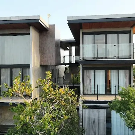 Brisas Del Mar Apartment