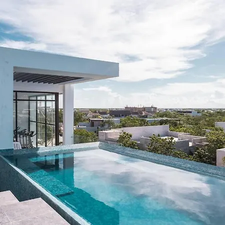 Apartment Luxury At Mya Pool, Chef Transport Inclusive