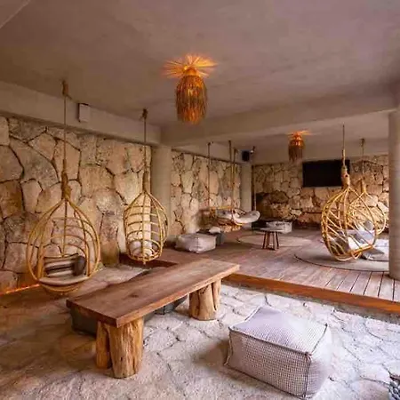 Vibrant With Cenote Apartment