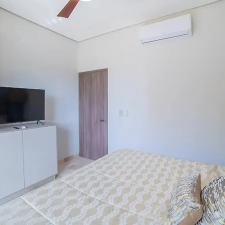 Sea View Rooftop Brandnew 1br