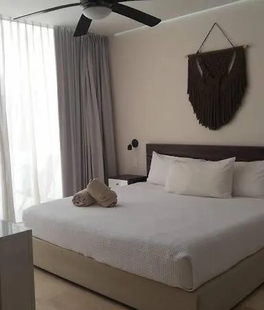 Tranquilo 1br C/ Balcon Y Bella Vista En Aldea Z
