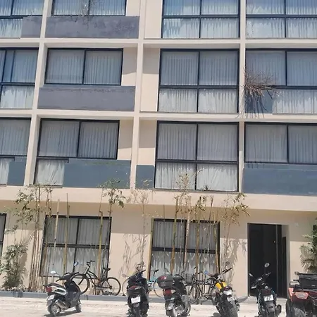 Tranquilo 1br C/ Balcon Y Bella Vista En Aldea Z *