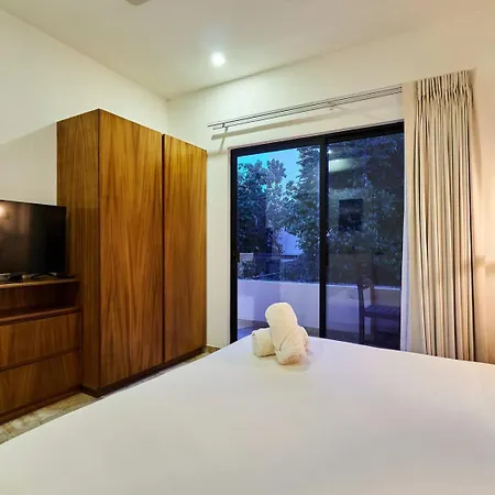 Chic In With Private Balcony Pool Shared Lounge Area & Gym * Tulum