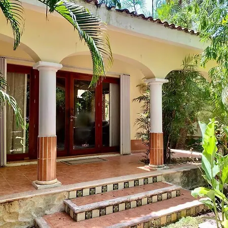 Amable Laguna Yalku Tulum