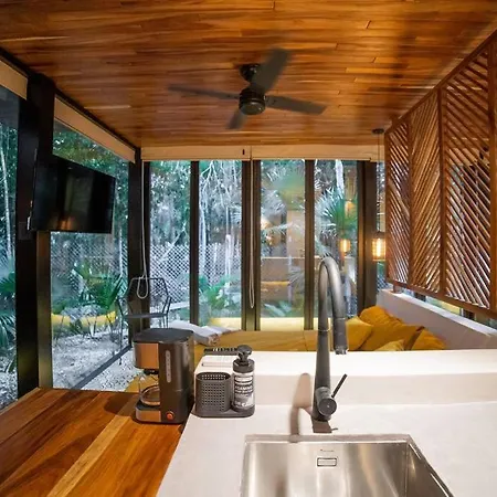 Bright Eco-friendly Studio In Apartment