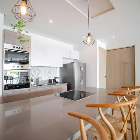 Sanctuary Amazing 3br Ph Private Pool