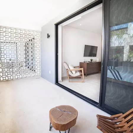 Apartment Sanctuary Amazing 3br Ph Private Pool