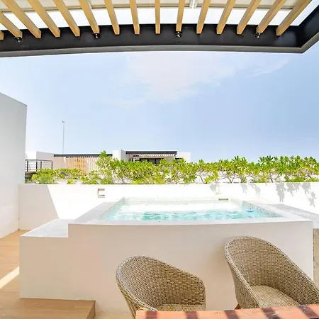Sanctuary Amazing 3br Ph Private Pool Apartment
