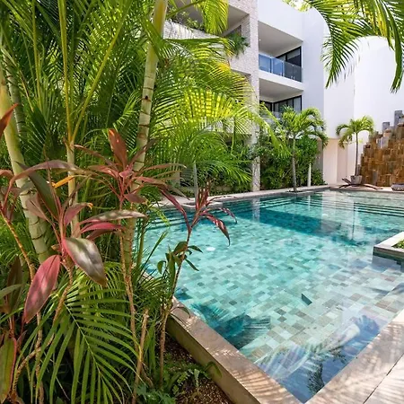 Apartment Sanctuary Amazing 3br Ph Private Pool
