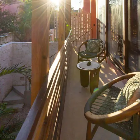 Primrose Jungle Paradise Villa, 3brd, Island Shower, 2 Private Pools, Gourmet Dining & 24hr Security Villa Tulum