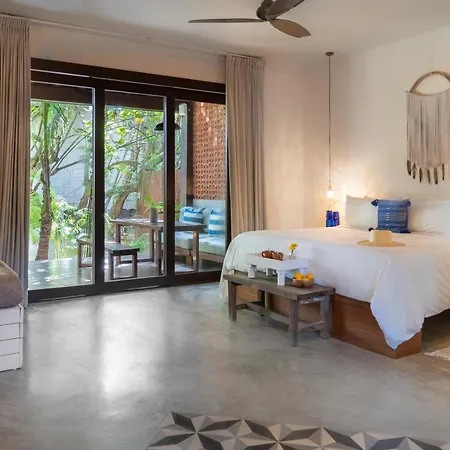 Lula Tulum, A Small Luxury 4*