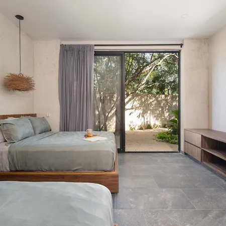 Twelve O'clock - Luxury Tulum
