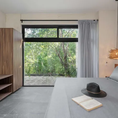 Villa Twelve O'clock - Luxury