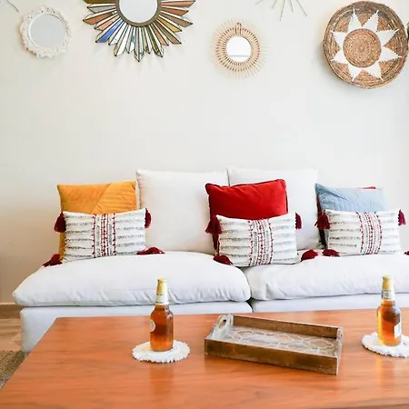Luxury In The Exclusive Area Of Apartment