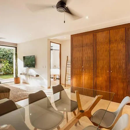 Apartment Brand New Pool Side 2br Private Concierge