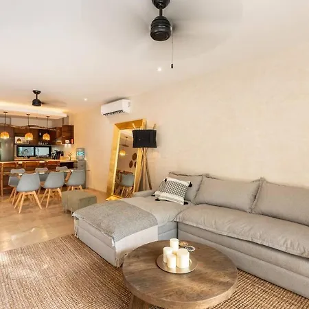 Apartment Brand New Pool Side 2br Private Concierge *