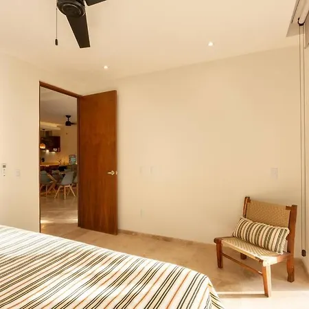Apartment Brand New Pool Side 2br Private Concierge *