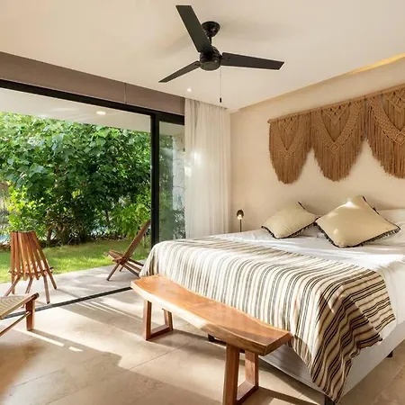 Apartment Brand New Pool Side 2br Private Concierge