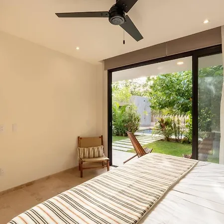 Apartment Brand New Pool Side 2br Private Concierge