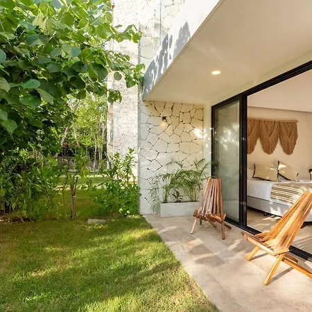 Brand New Pool Side 2br Private Concierge *