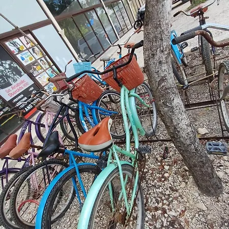 2 Free Bicycles Beautiful Near The Sea Beautiful Pool Сasa de vacaciones