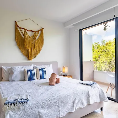 Menesse Aparthotel