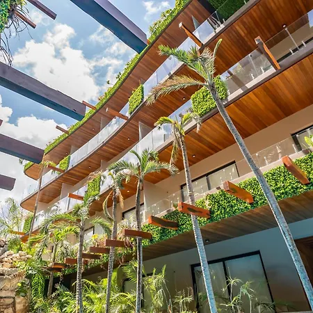 Menesse Aparthotel Tulum