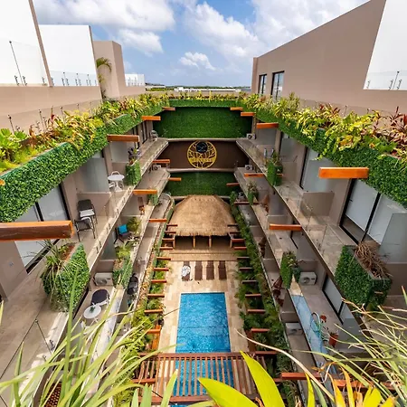 Aparthotel Menesse 4*