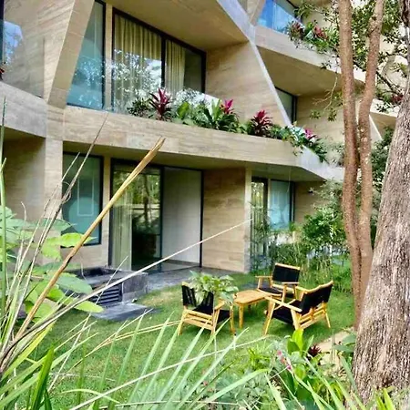 Mistiq Hideaway