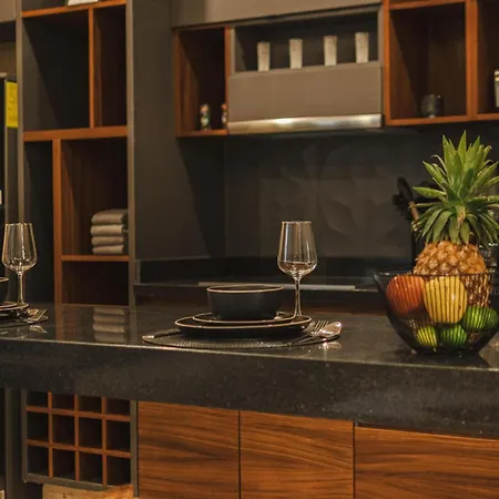 Apartment Chic 1 Bedroom With Private Terraze Jacuzzzi *