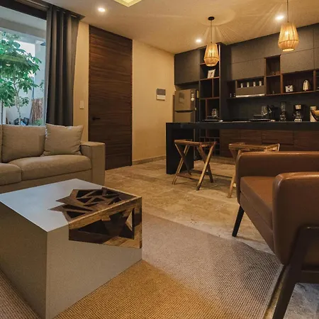Chic 1 Bedroom With Private Terraze Jacuzzzi Apartment *