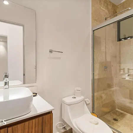 1 Rec. C/piscina Privada | Centrico | Gym Apartment *