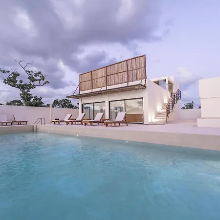 The Waves Intimate With Private Plunge Pool Holiday home *