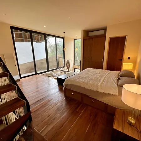 Atipika Apartamento *