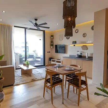 Full With Private Pool, Roof Garden, Bbq, Wifi, 2 Beds Apartment *