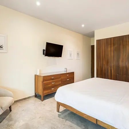 Aparthotel Mistiq 3*