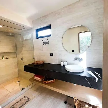 Eco-luxury Living Bungalow *