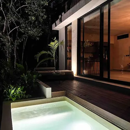Eco-luxury Living Bungalow Holiday home Tulum