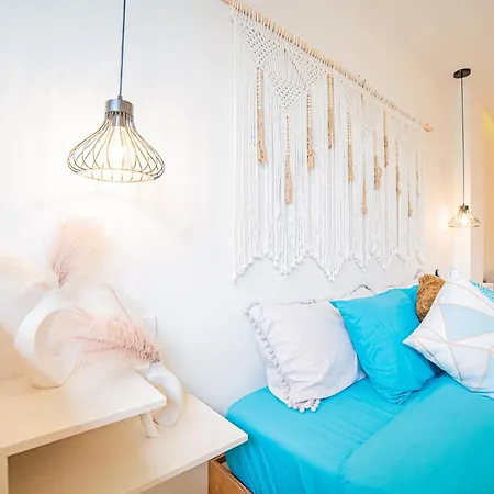 Crystal By Hotel *