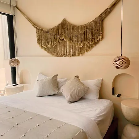 Luxury 2br With Private Pool & Scooter