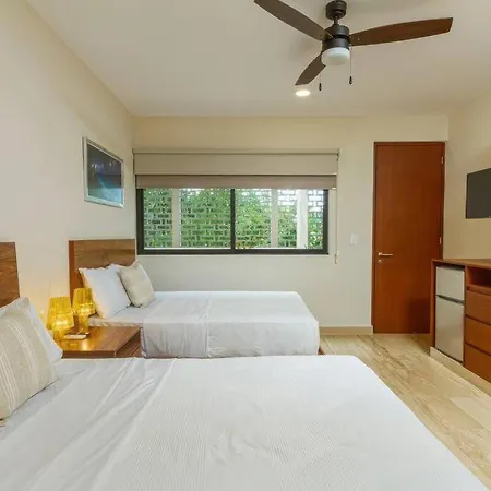 Fabulous 2bd, Rooftop Pool, Cinema, Sauna, Gym Apartment *