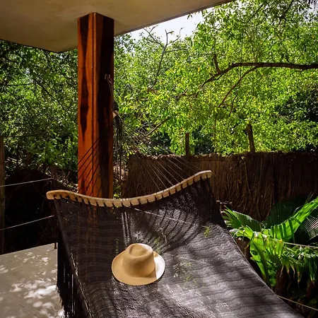 Sunset House Hotel 2*