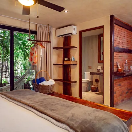 Sunset House Hotel