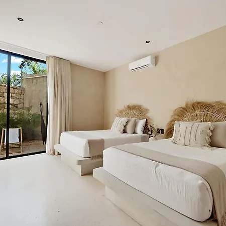 Majestic Jungle With 2 Pools & Rooftop Bbq Villa *