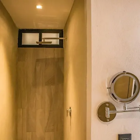 1 Bedroom In Downtown Walking Distance From Bars Apartment Tulum