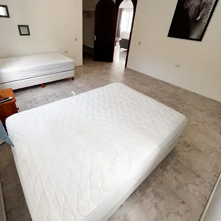 Habitacion En *