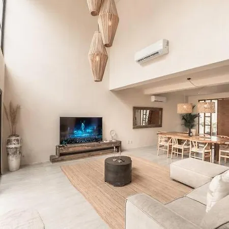 Villa La Selva Jungle Getaway