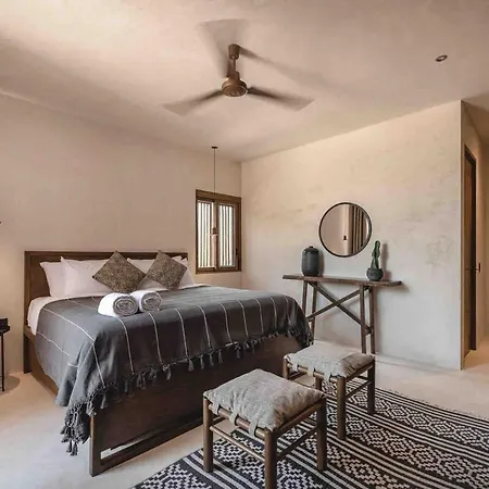 Boho Chic 3br Villa, La Veleta, Rooftop & Private Pool *