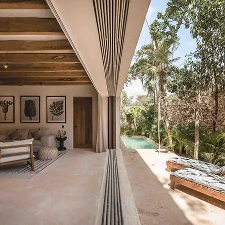 Boho Chic 3br Villa, La Veleta, Rooftop & Private Pool Holiday home *